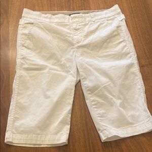 Vince womens white shorts.  Size 8. Excellent condition